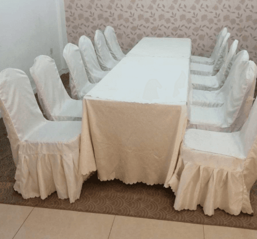 Renting tables, chairs and decorations for events 3