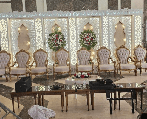 Renting chairs, tables and decorations for all occasions 4