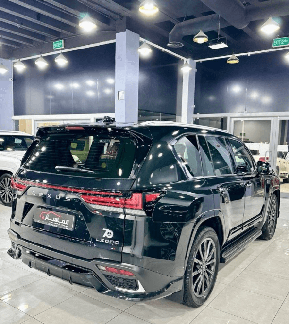 لكزس LX600 موديل 2025 4