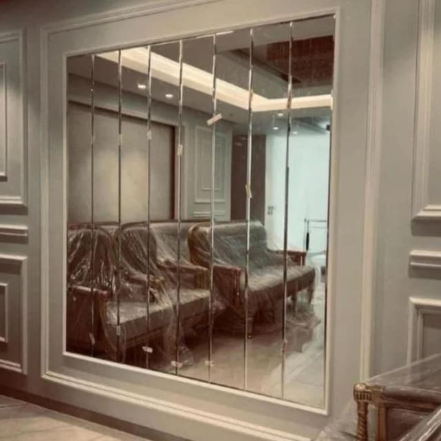 Glass and details of secret glass and mirrors