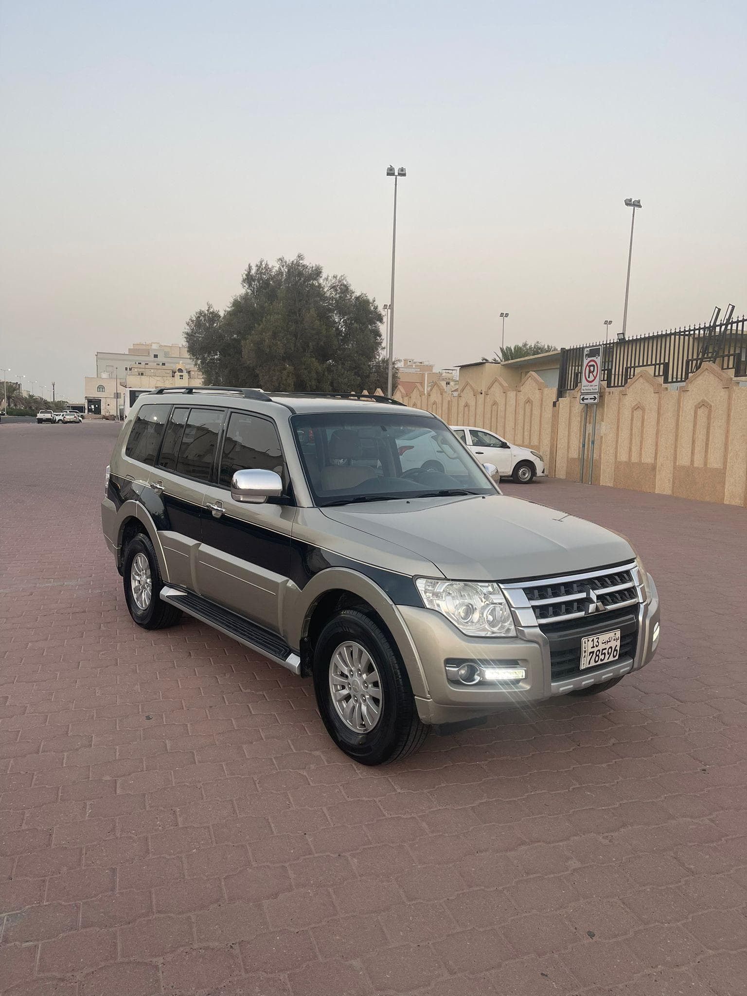 2015 Pajero model for sale 3