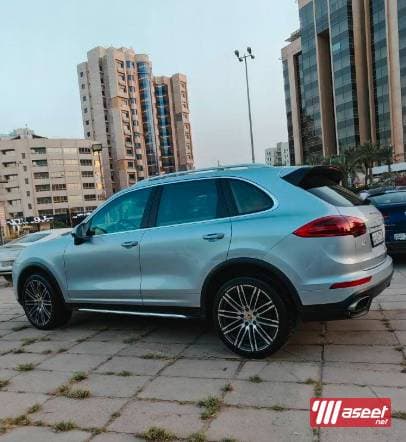 Porsche Cayenne model 2016  8
