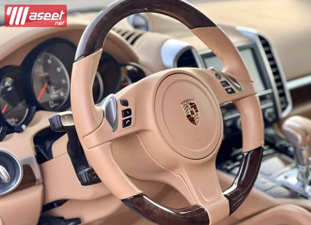 Porsche Cayenne S model 2014