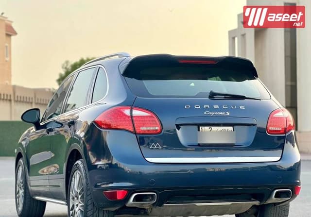 Porsche Cayenne S model 2014