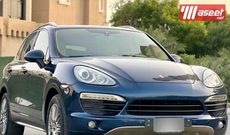 Porsche Cayenne S model 2014 7