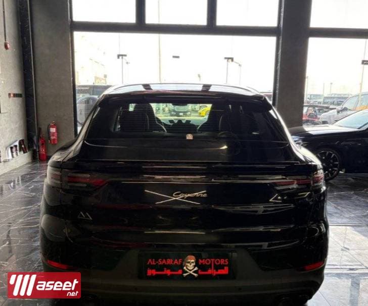 Porsche Cayenne Platinum model 2023 for sale  2