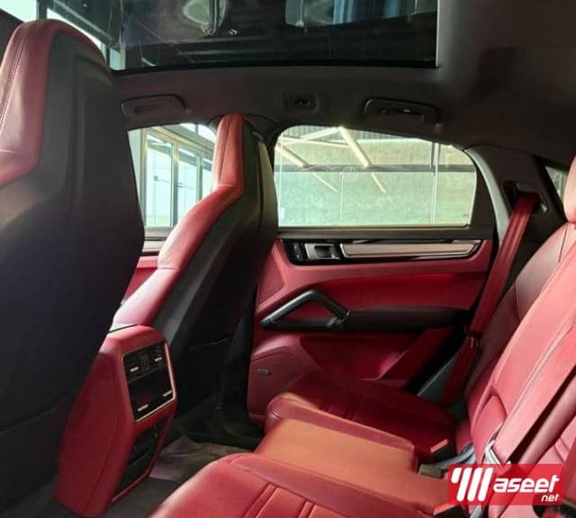 Porsche Cayenne Platinum model 2023 for sale 