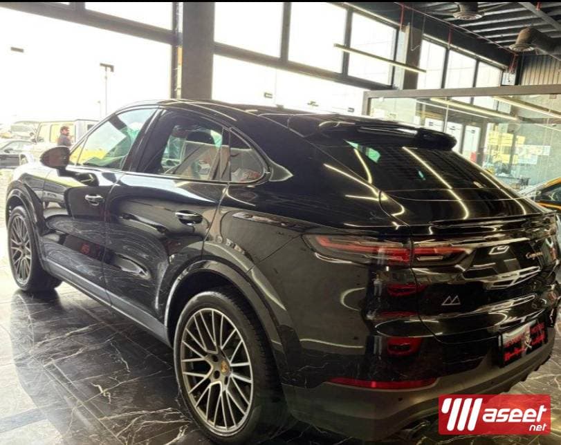 Porsche Cayenne Platinum model 2023 for sale  4