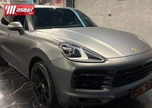 Porsche Cayenne S model 2019 4
