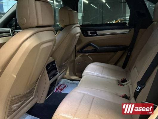 Porsche Cayenne S model 2019 7