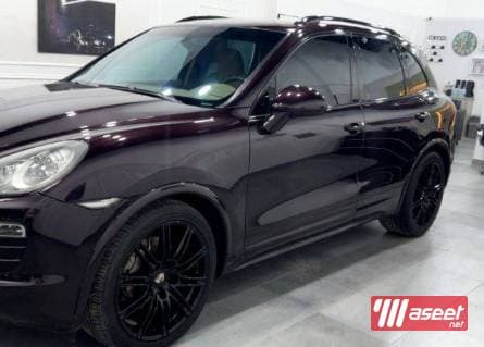 Porsche Cayenne S model 2012 1