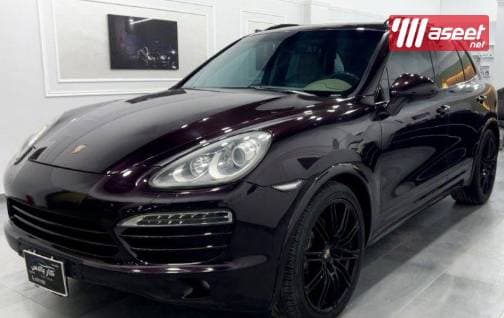 Porsche Cayenne S model 2012 2