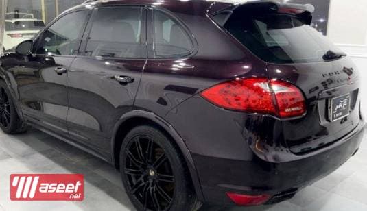 Porsche Cayenne S model 2012 7
