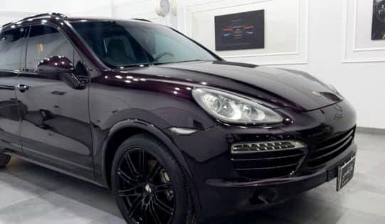 Porsche Cayenne S model 2012 0