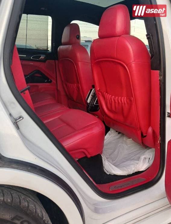 Porsche Cayenne GTS model 2013  1