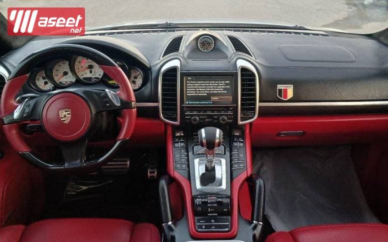 Porsche Cayenne GTS model 2013  5