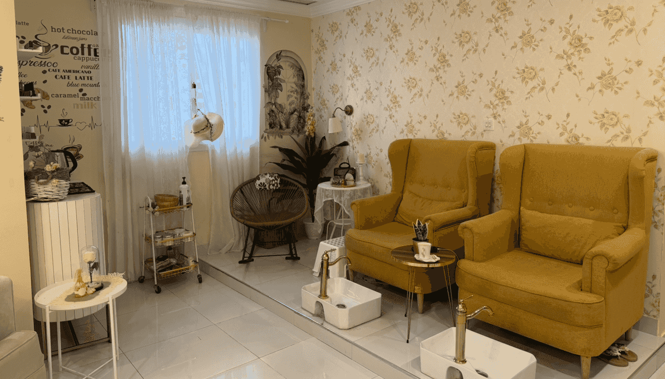 Women's salon for sale in Sabah Al-Salem   Women's salon for sale in Sabah Al-Salem
