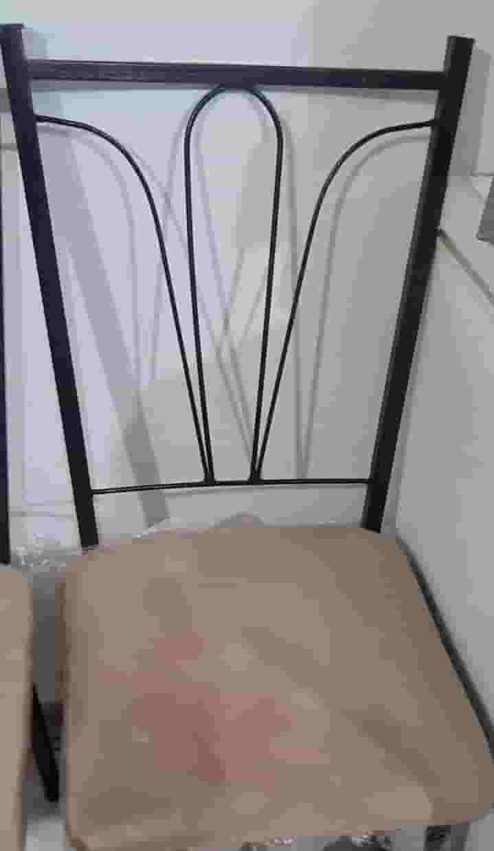 Iron dining chairs in excellent condition Iron dining chairs in excellent condition